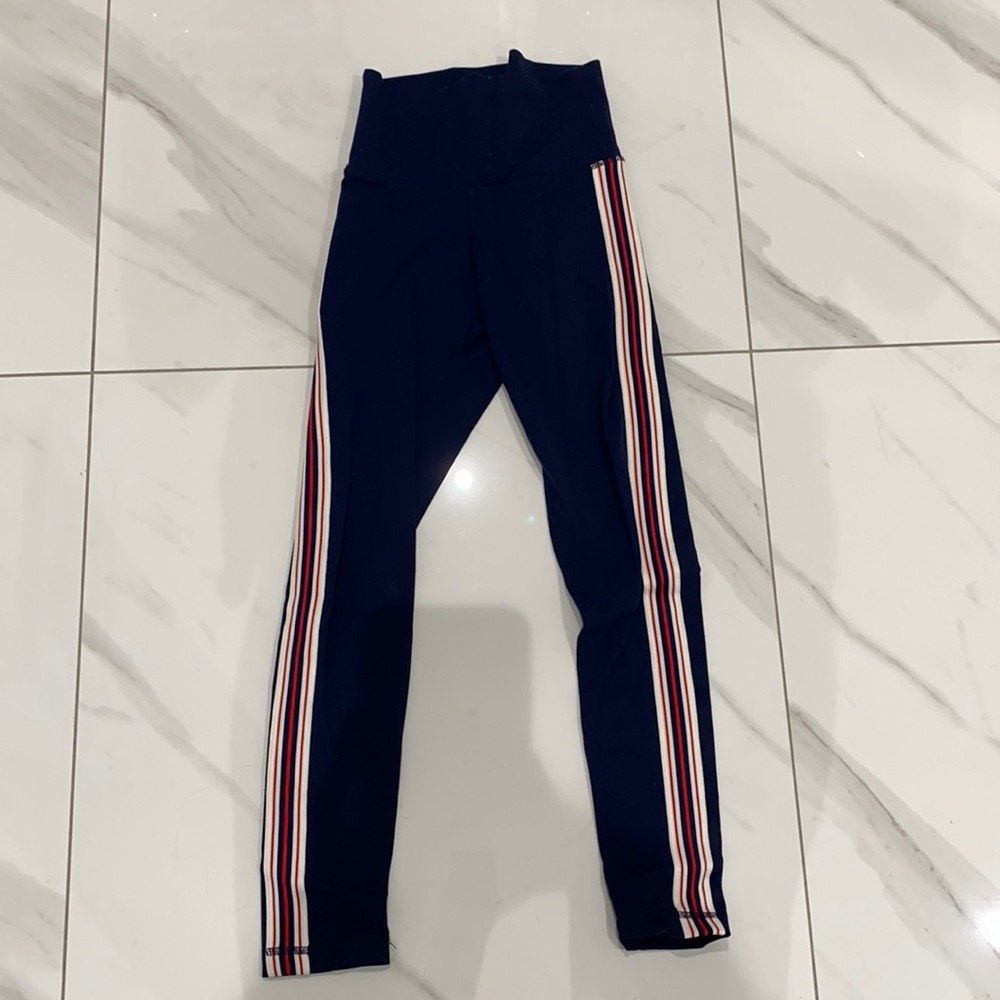 Aritzia navy striped leggings